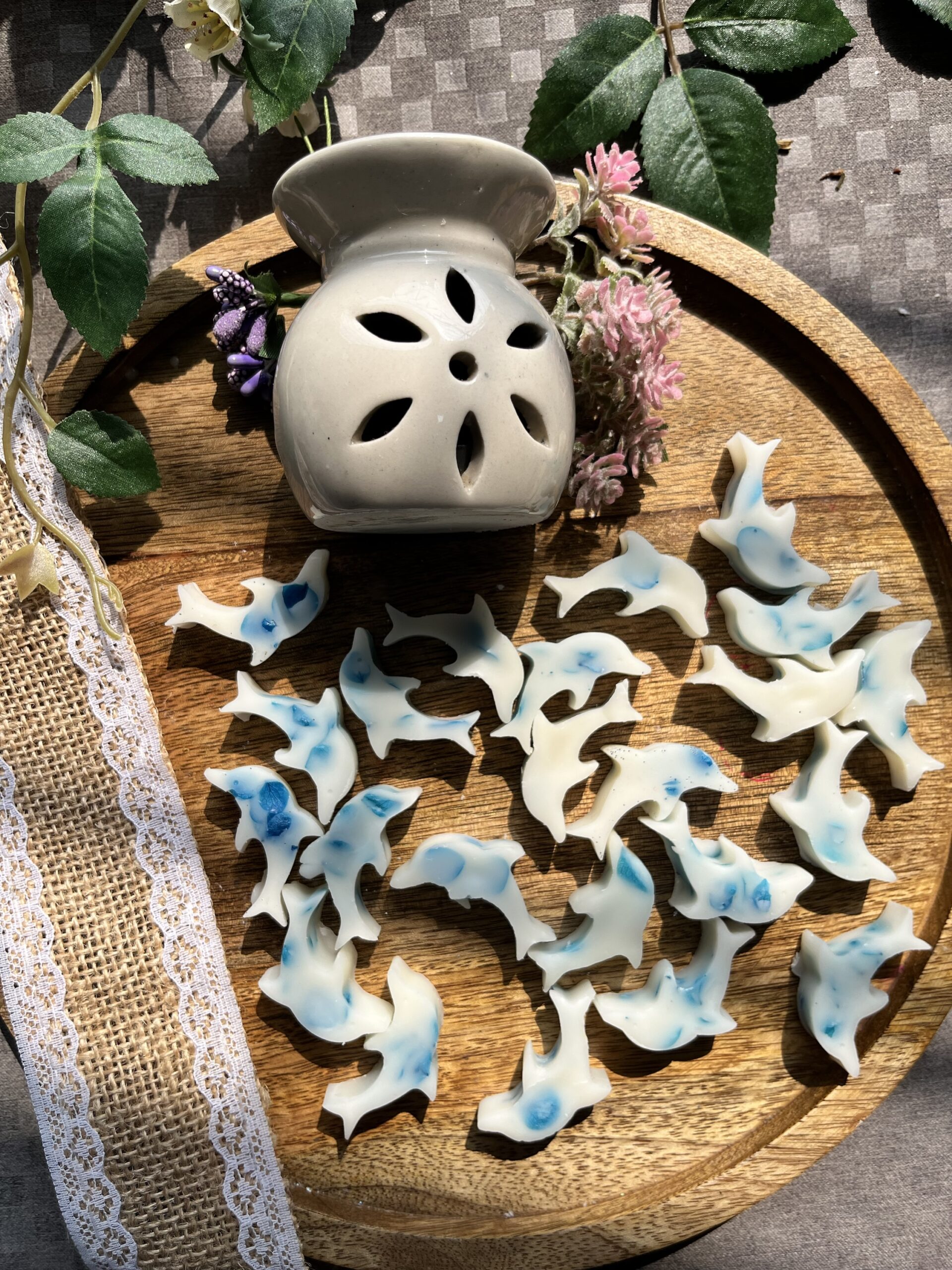 Oudh Wax Melts in Dolphin shape- 6 pieces - Image 2